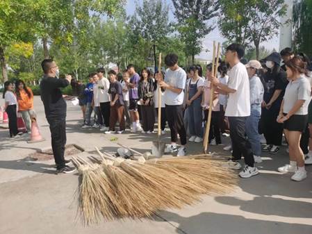 说明: 421e60326a39bd3e8d401b203112dd8 说明: 421e60326a39bd3e8d401b203112dd8